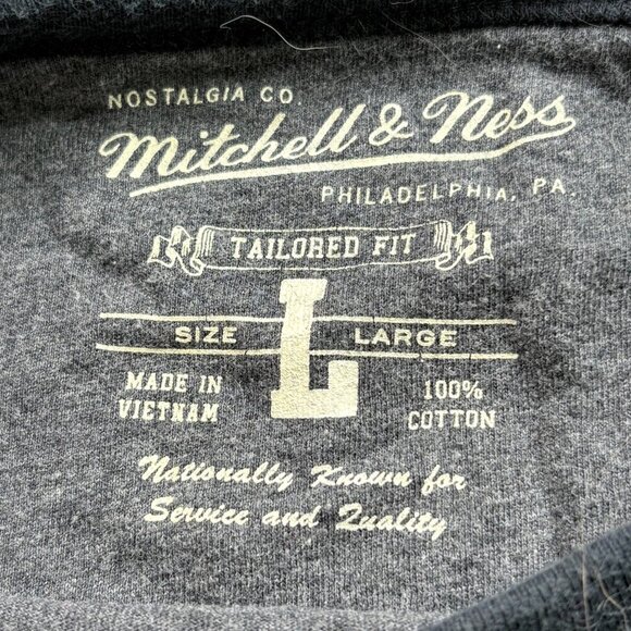 Mitchell & Ness Charlotte Hornets T Shirt Large Raglan 3/4 Sleeve Tee Distressed - Picture 7 of 16